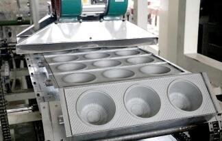 山東餐盒機(jī)哪家性價(jià)比高，真空成型機(jī)廠家推薦